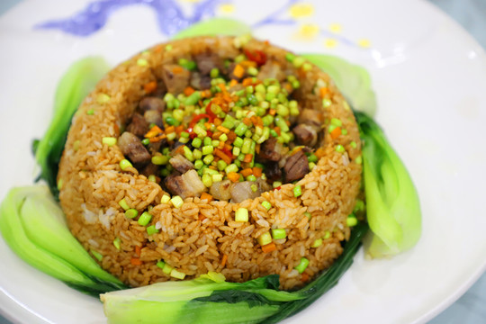 肉粒炒飯