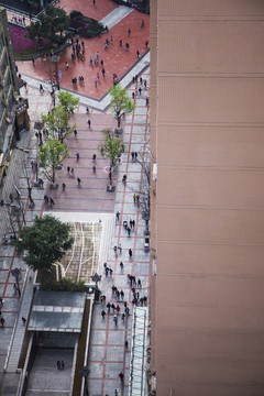 城市很多人