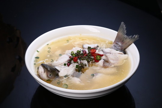 酸菜魚(yú)