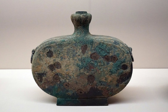 戰(zhàn)國蒜頭青銅壺