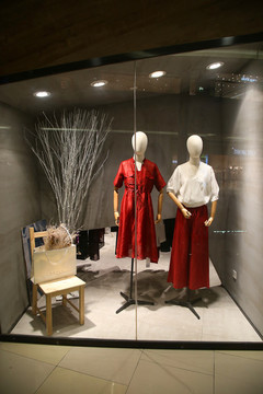 女裝專賣店