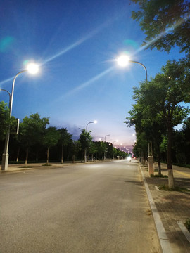 街道路燈夜景