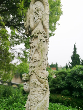 盤龍柱