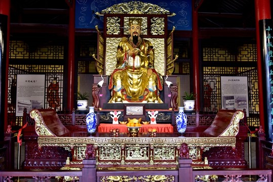 孫覺(jué)塑像