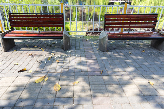 公園長(zhǎng)椅