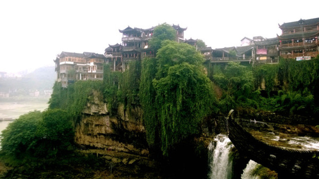 鳳凰古鎮(zhèn)