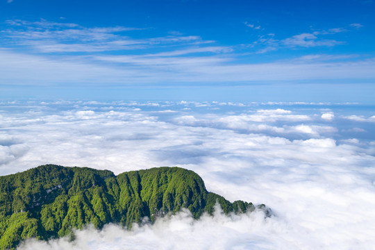 峨眉山的山峰與云海
