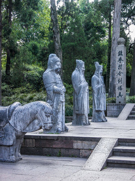 岳飛墓