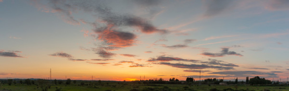 夕陽(yáng)西下