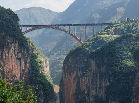 盤州水盤鐵路大橋