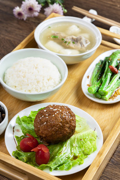 獅子頭套餐