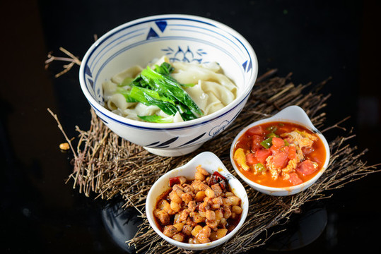 大肉二合一老碗面