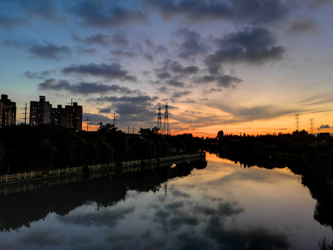 城市市郊夕陽景觀