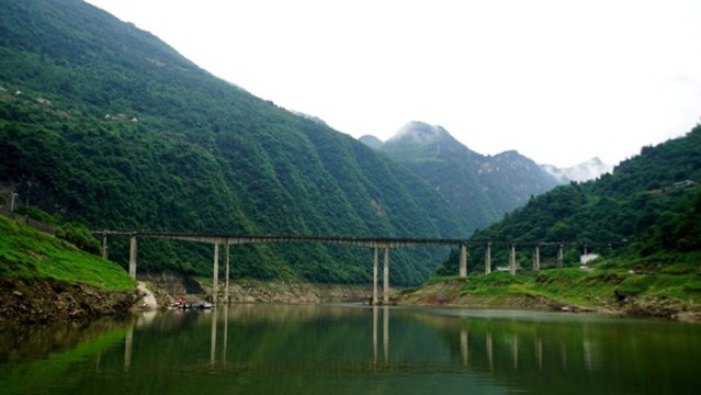 清江風(fēng)情