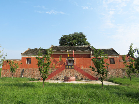 襄陽老龍廟