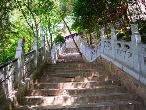 臺(tái)階