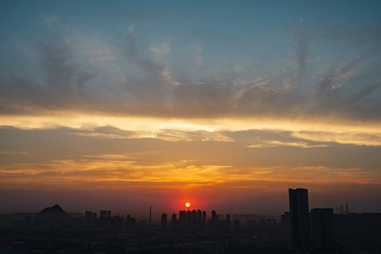 朝霞