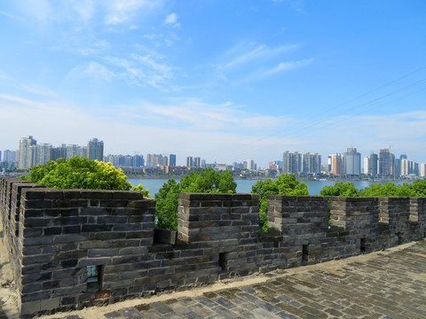 襄陽(yáng)古城墻
