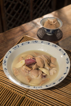 燉豬腳