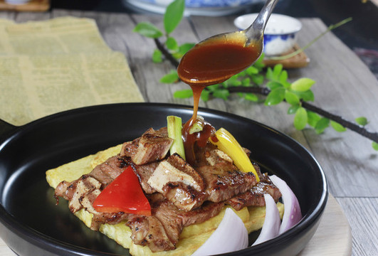 土豆煎小牛排