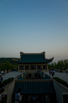 武漢大學(xué)