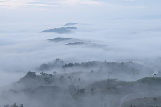 云霧山巒
