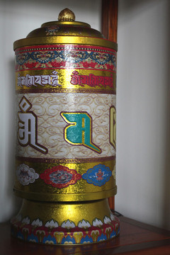 轉(zhuǎn)經(jīng)筒