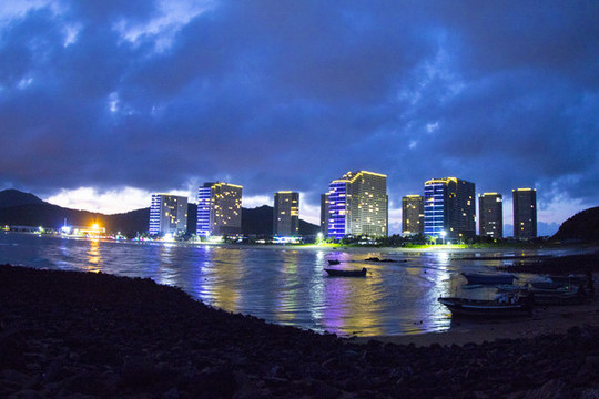 樓盤(pán)夜景