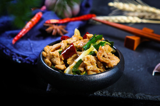 蒜苗炒肉