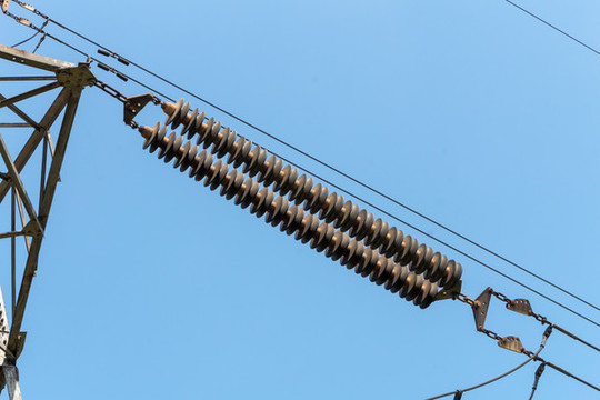 絕緣電瓷