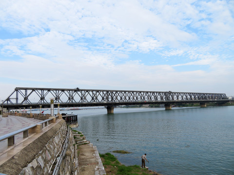 襄陽漢江大橋