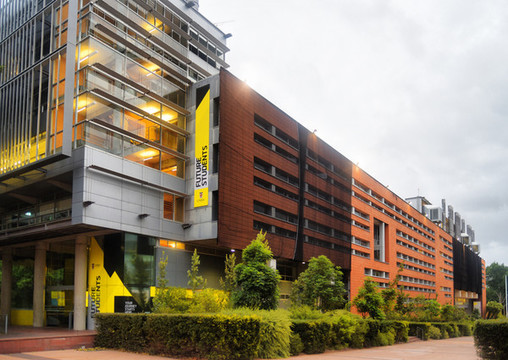 新南威爾士大學(xué)