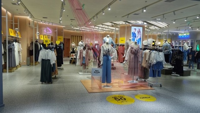 女士服裝店