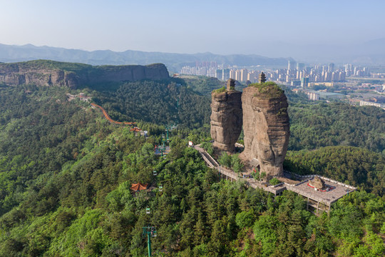 雙塔山