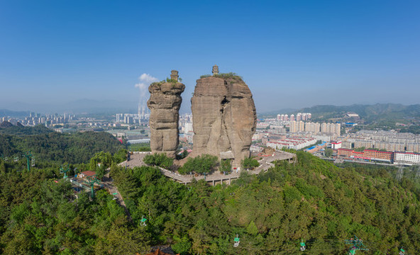 雙塔山