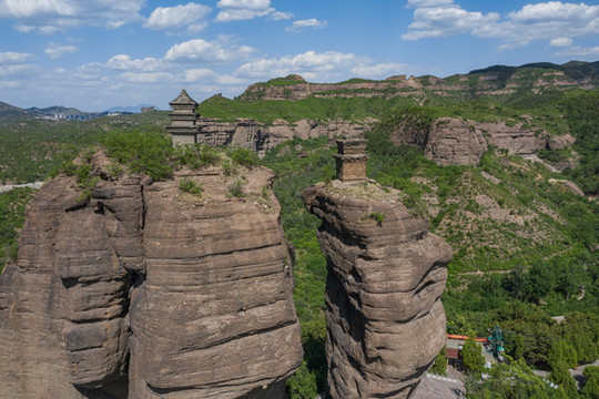 雙塔山