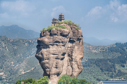 雙塔山
