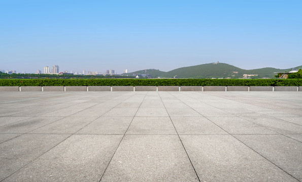 地磚路面和城市景觀