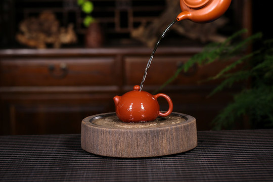 倒茶