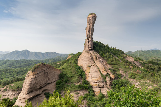 河北承德棒槌山
