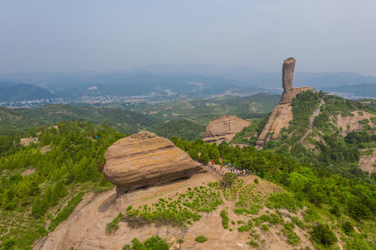 河北承德棒槌山