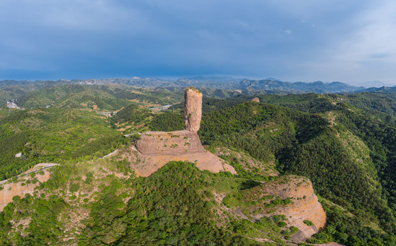 河北承德棒槌山