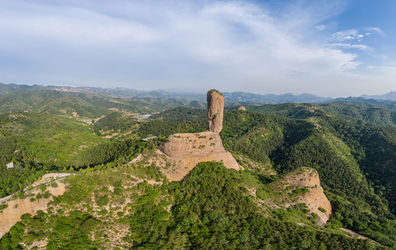 河北承德棒槌山
