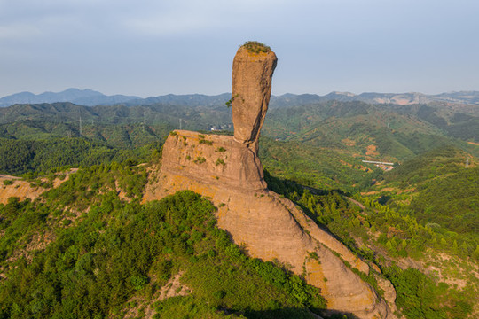 河北承德棒槌山