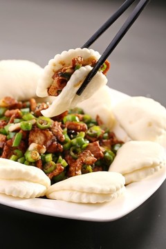 小炒肉帶餅