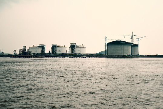 海上石油庫(kù)