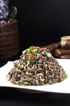 麻醬拌毛肚