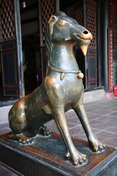 銅鑄青羊