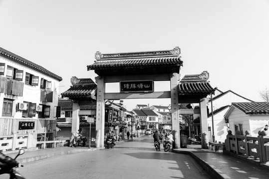 古鎮(zhèn)黑白照片