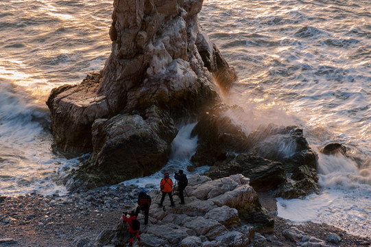 海島風(fēng)光大浪淘沙